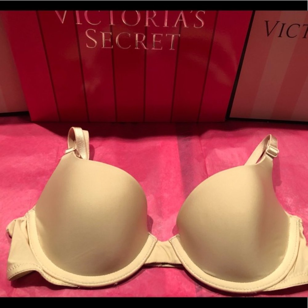 VICTORIA SECRET SET TWO! - Picture 3 of 7